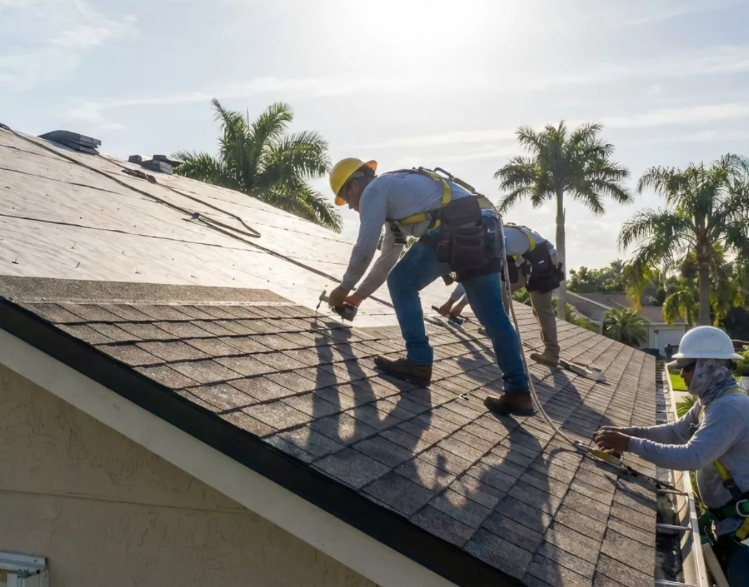 Read more about the article How a New Roof Reduces Home Insurance in South Florida